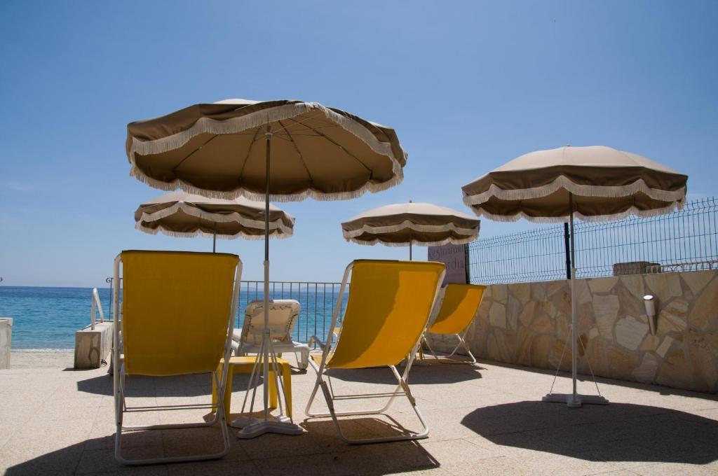 Hotel De La Plage Le Lavandou Zewnętrze zdjęcie